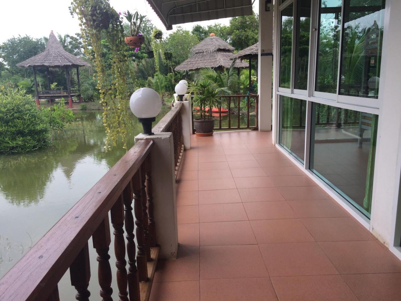 Ferienwohnung Saeng Tai Amphawa Samut Songkhram Exterior foto