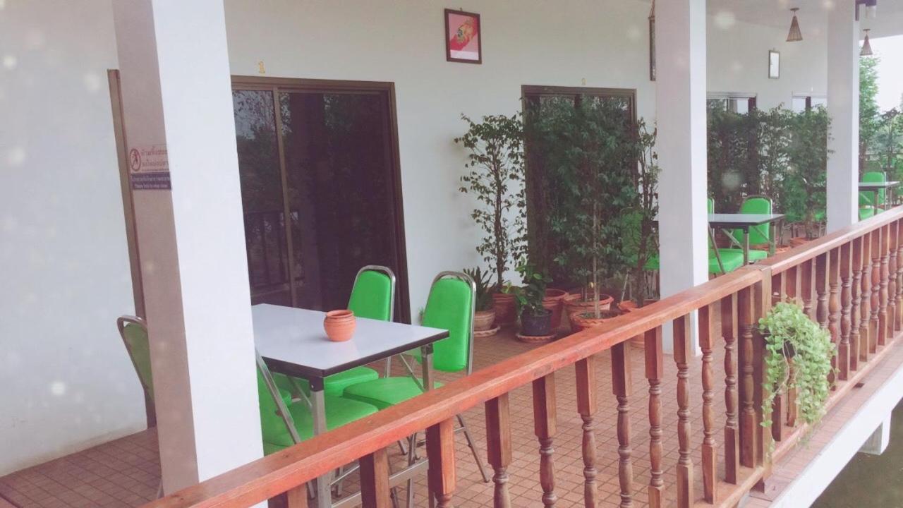 Ferienwohnung Saeng Tai Amphawa Samut Songkhram Exterior foto